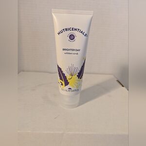 Face scrub Nutricentials Brighter day exfoliating face scrub New 3.4 oz